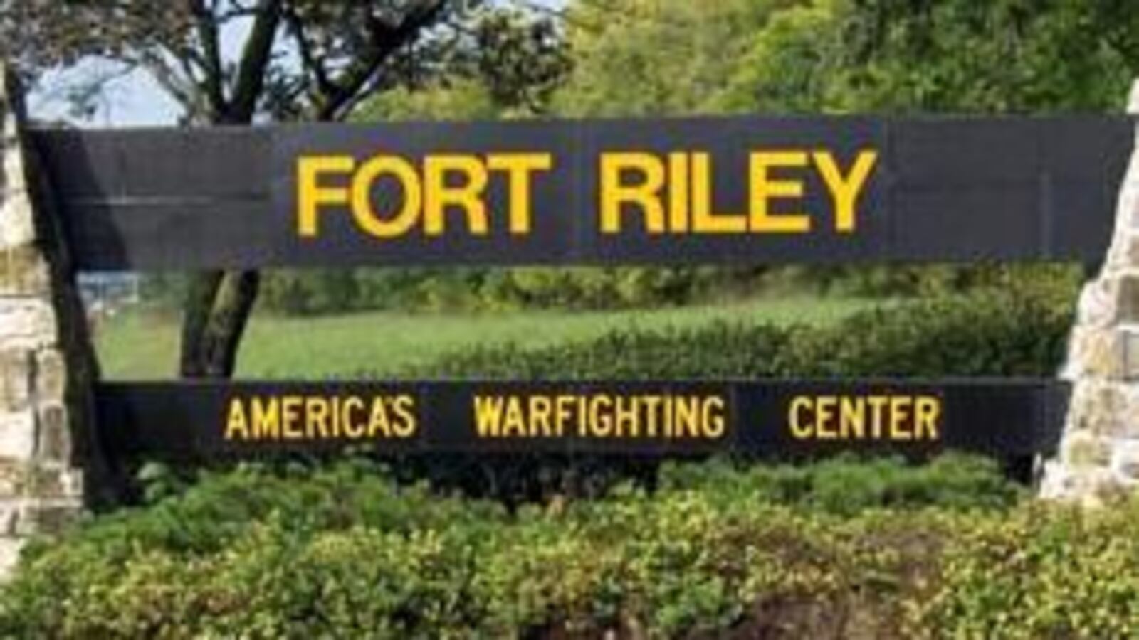 Bow Slinger event at Fort Riley offers chance to “Meet Your Army”