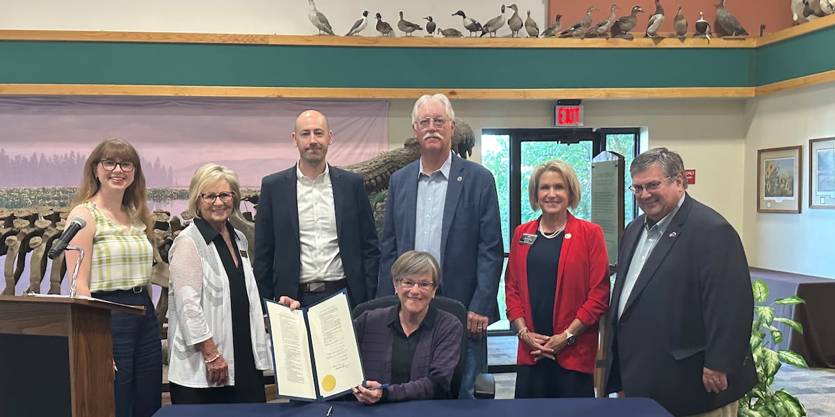 Gov. Kelly signs bipartisan bill establishing task force to address Kansas’ water challenges