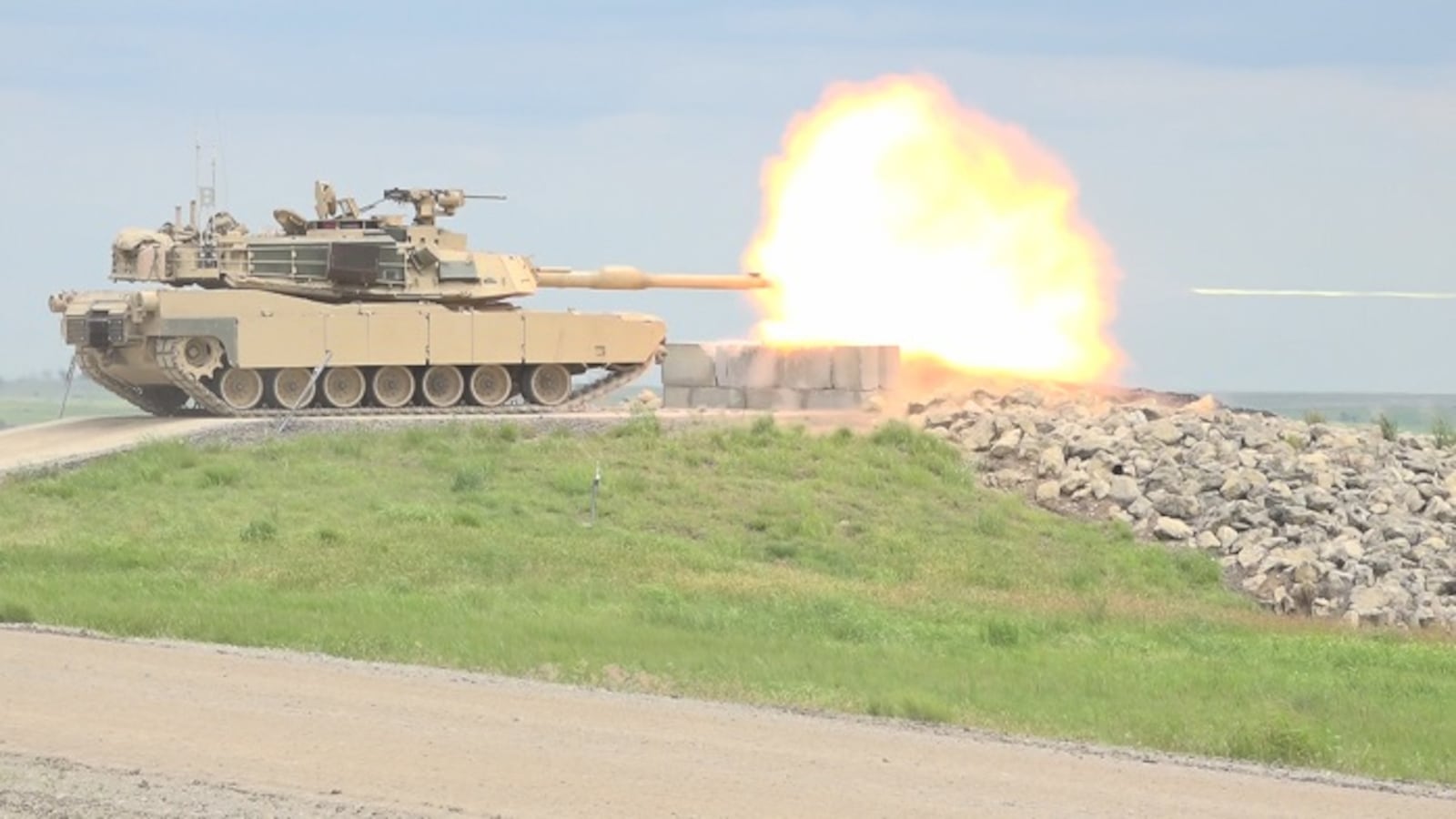 Fort Riley soldiers give Polish military crash course in Abrams tanks