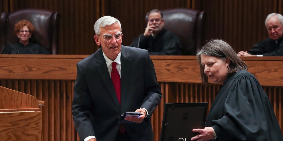Kansas Supreme Court recognizes retired KU law professor with the Justice Award