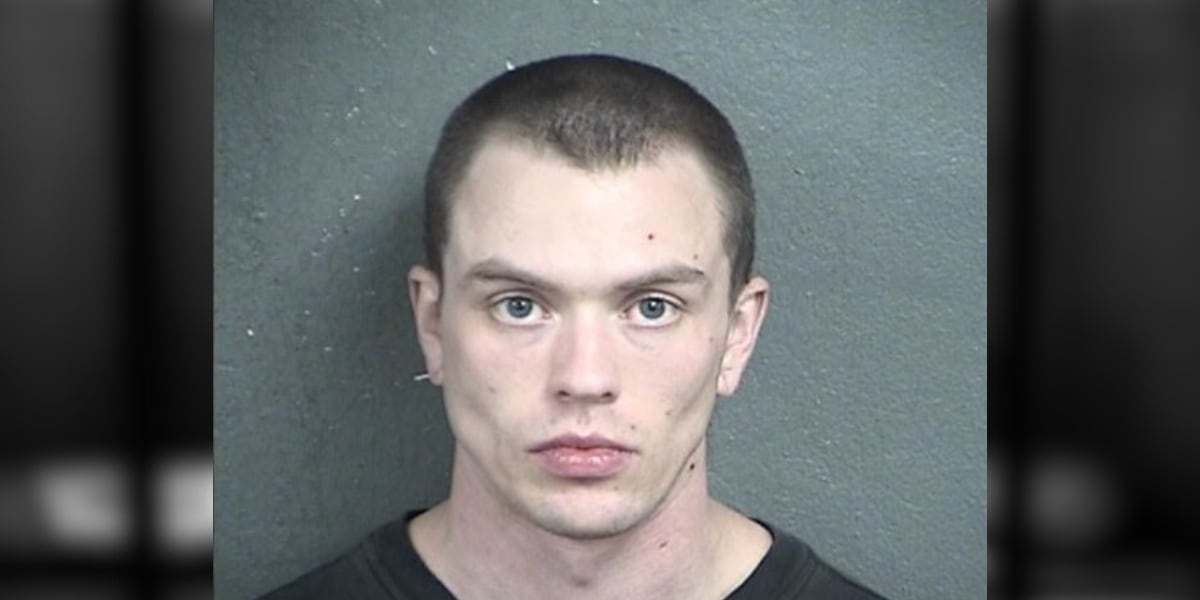 KS National Guardsman indicted after agreeing to photograph Fort Riley, ship equipment to Russia