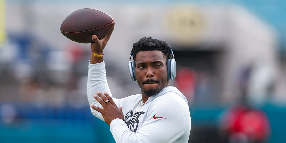 Report: Former Kansas QB tabbed NFL backup