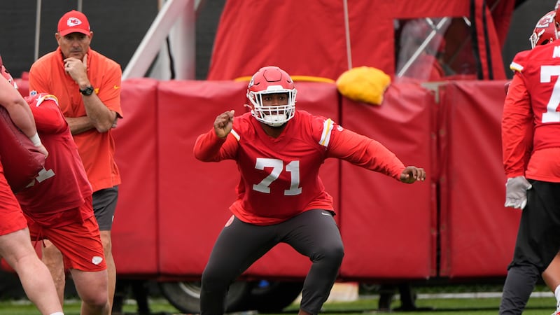 Kansas City Chiefs offensive tackle Josh Simmons (71) participates in a drill during the NFL...