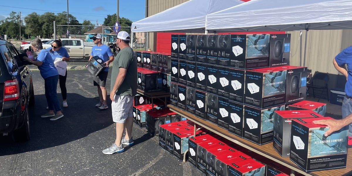 Evergy, Salvation Army help ‘beat the heat' at annual fan giveaway