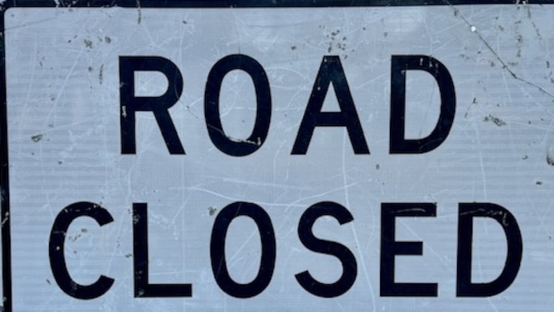 Road Closed sign.
