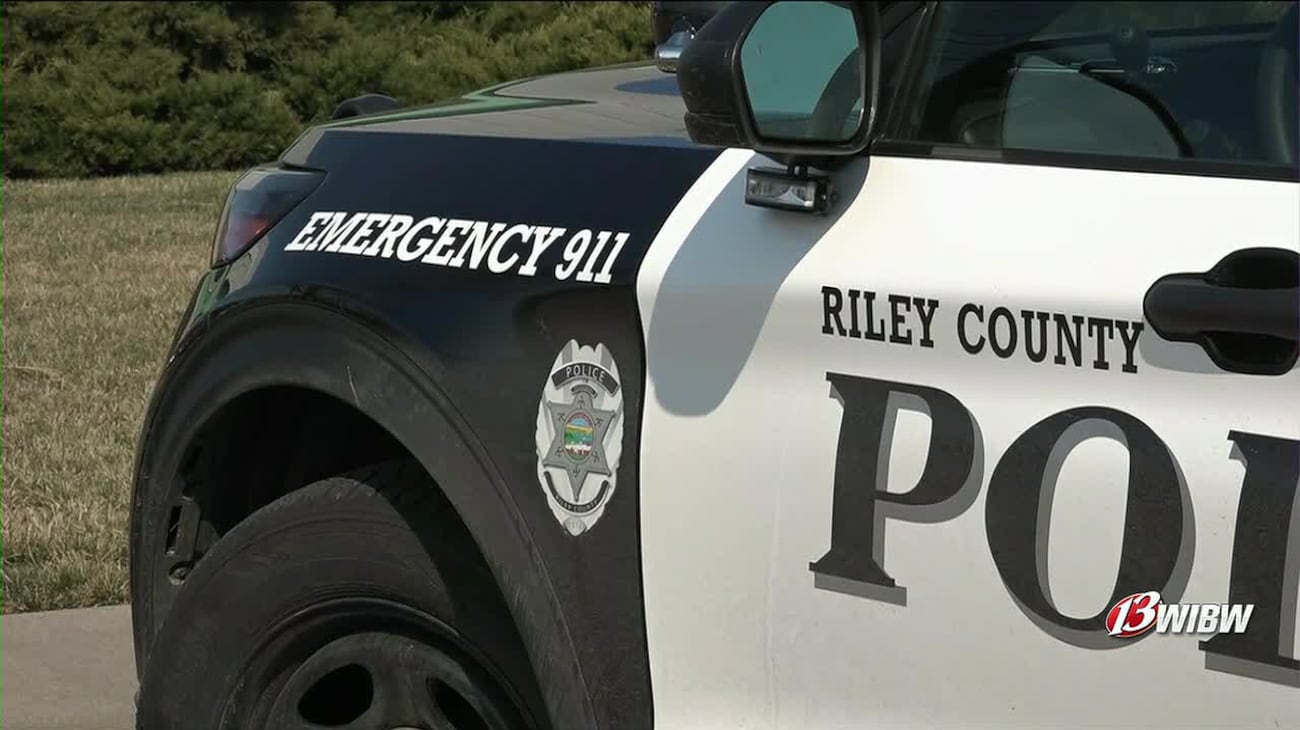 Suspect hacks credit card, uses rewards to buy Apple Watch, Riley Co ...