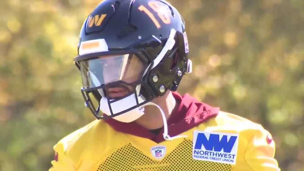 Hawaii’s Marcus Mariota will start for the Washington Commanders against the Kansas City Chiefs.