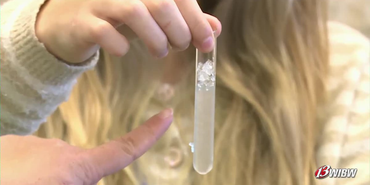 Washburn University hosts Women in Science Day for girls to explore STEM fields Washburn University hosts Women in Science Day for girls to explore STEM fields