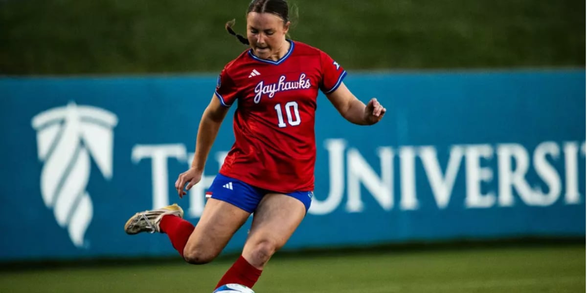 Jayhawks battle to a draw against No. 24 West Virginia