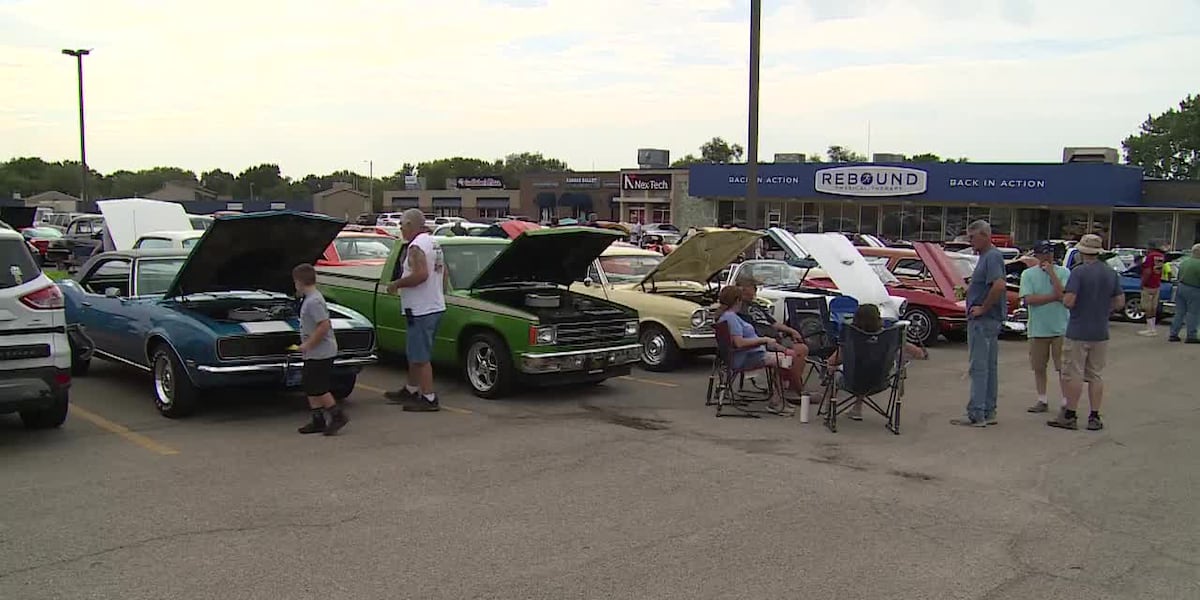Topeka Classic Chevy Club shows off sweet rides for a sweet cause