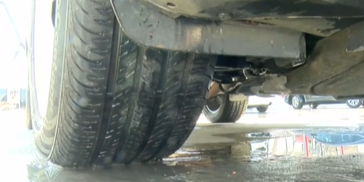 Topeka car wash offering free car washes for only a few hours