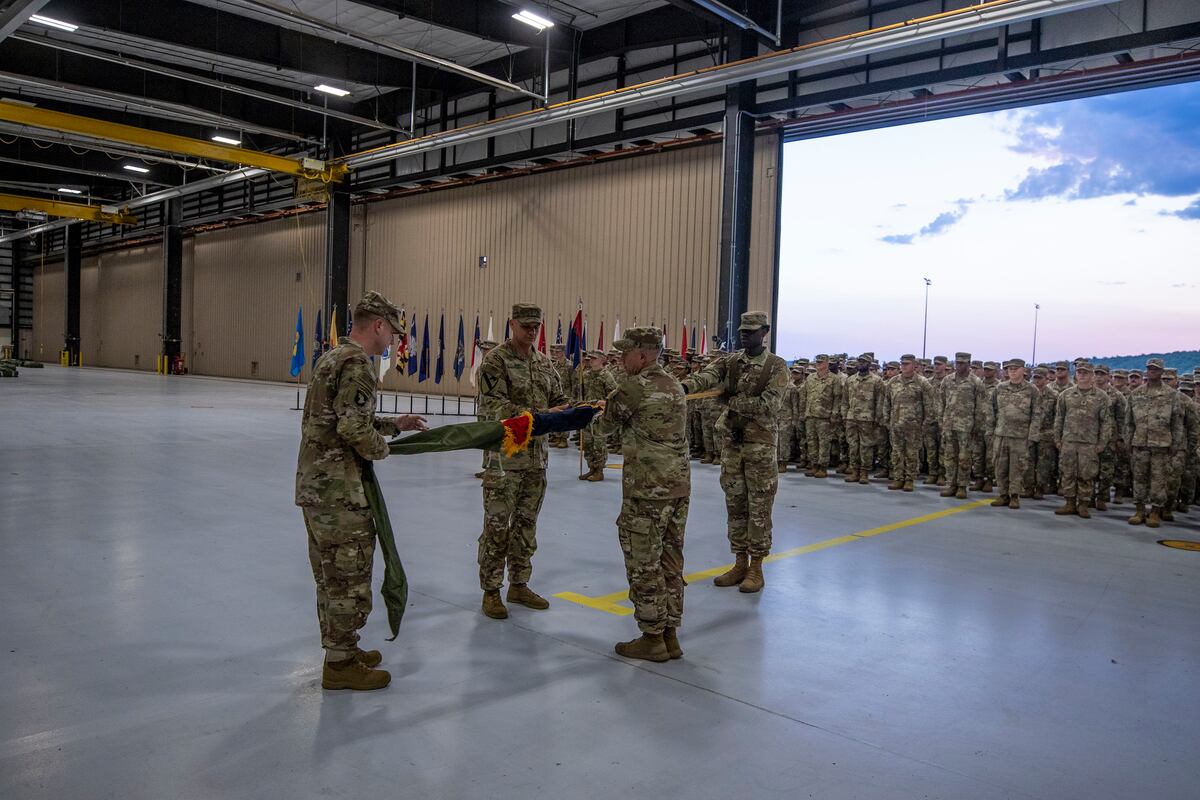 Combat Aviation Brigade Command Team, Colors return to Fort Riley after ...