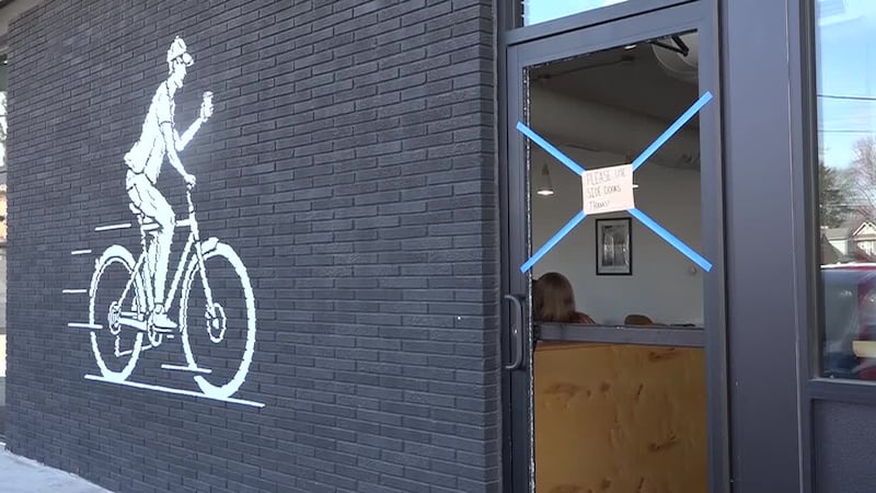 Circle Coffee employees reported a couple of hundred dollars had been stolen.